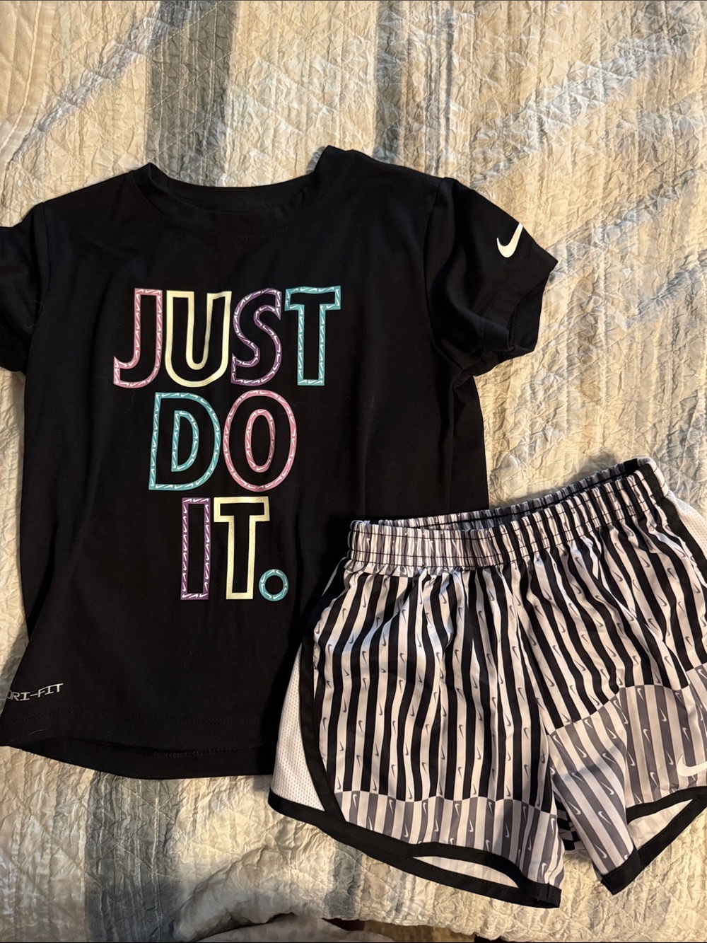 Nike Kids' Black 'Just Do It' Short Sleeve Pajama Set